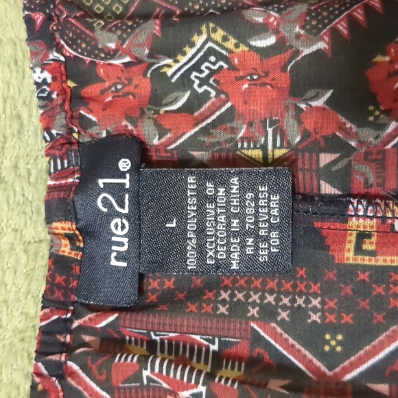 Rue21 Sheer Cold Shoulder Puff Sleeve Geometric Floral Lace Long Sleeve Blouse - Picture 7 of 7